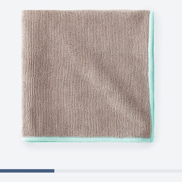 Norwex EnviroCloth Mushroom
With Sea Mist Trim NWT - Picture 3 of 10